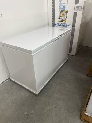 Frigidaire FFCL1542AW 14.8 Cu. Ft. Chest Freezer NIB