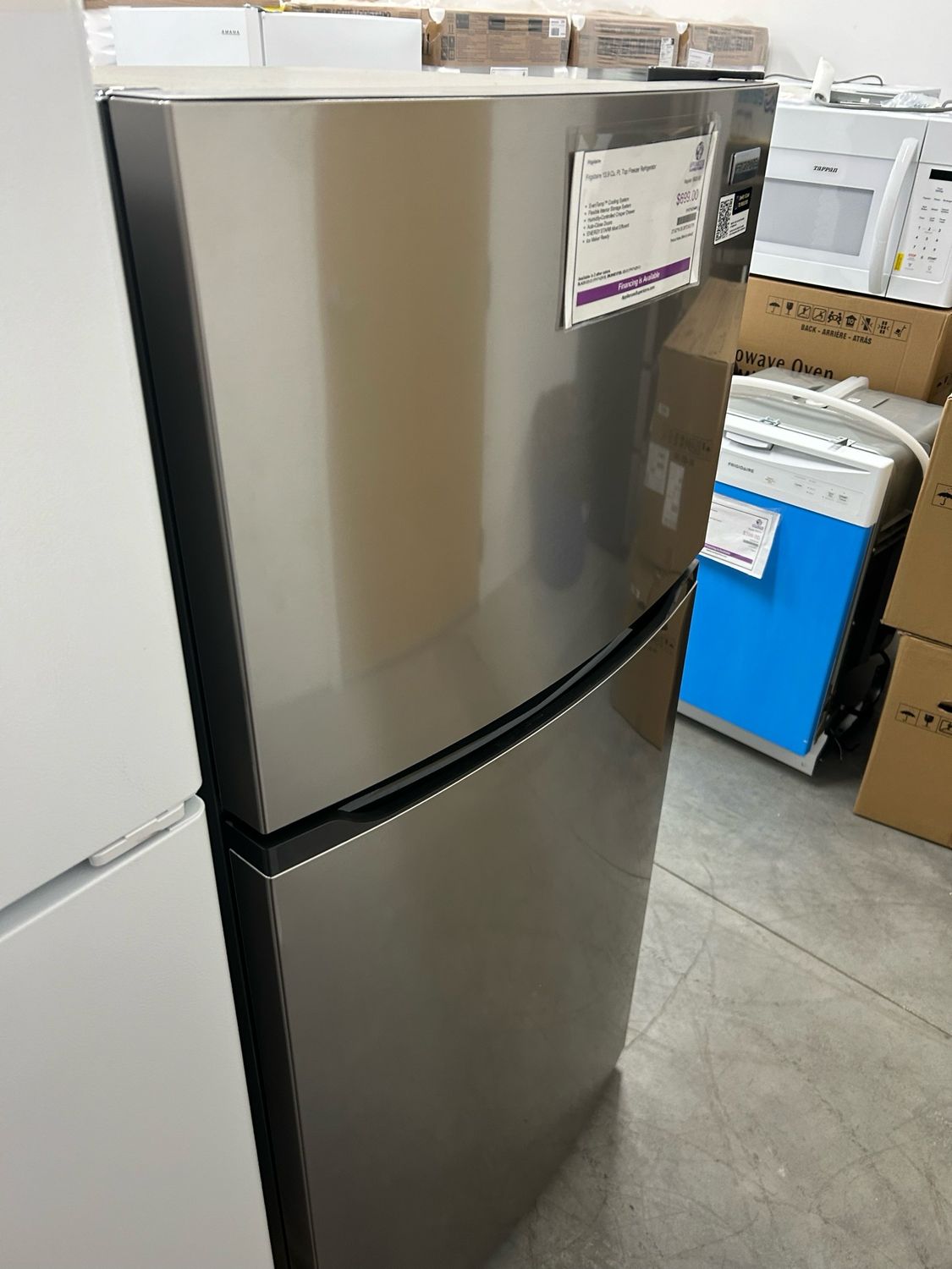 Frigidaire FFHT1425VV 13.9 Cu. Ft. Top Freezer Refrigerator NEW