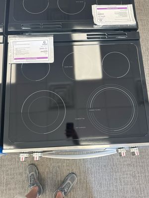 Frigidaire 30" Front Control Electric Range FCFE3083AS