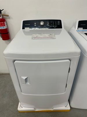 Frigidaire 6.7 Cu. Ft. Free Standing Electric Dryer FFRE4120SW