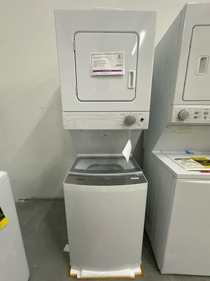 Whirlpool 1.6 cu.ft Electric Stacked Laundry Center 6 Wash cycles and AutoDry™ WET4024HW