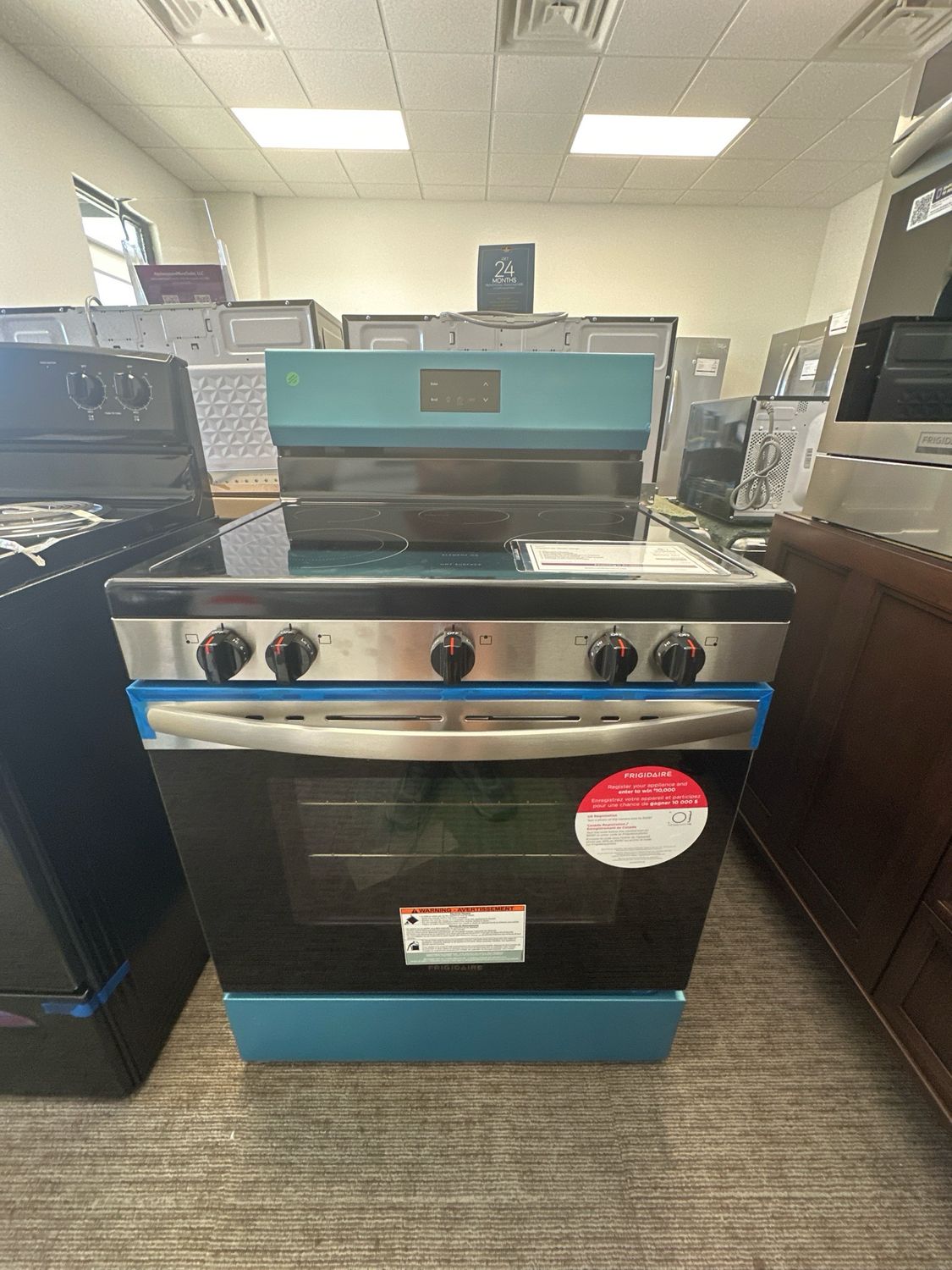Frigidaire 30&quot; Electric Range FCRE3052BS