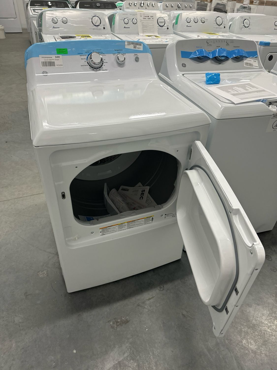 GE GTD33EASKWW 7.2 cu. ft. Capacity aluminized alloy drum Electric Dryer 