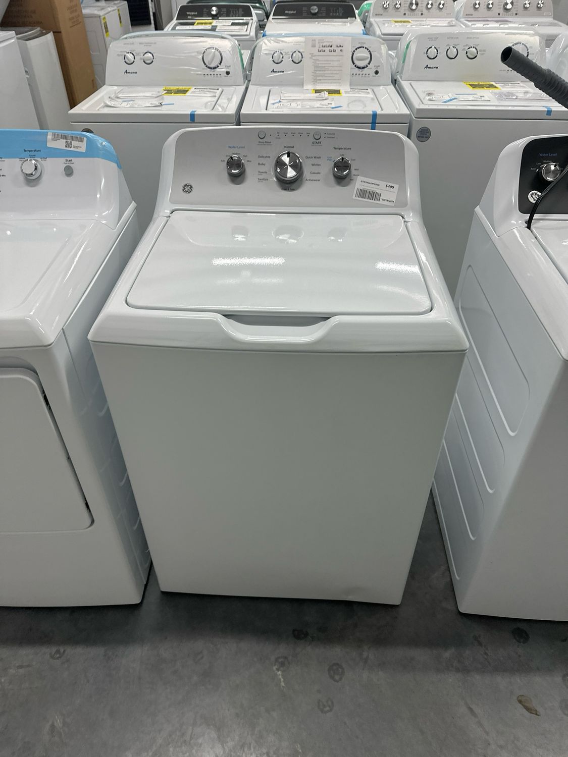 GE GTW385ASWWS 4.3 cu. ft. Capacity Washer with Stainless Steel Basket,Cold Plus and Water Level Control​ 