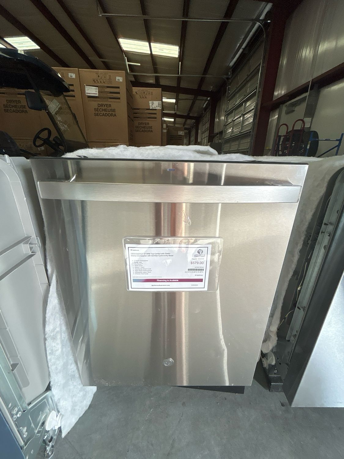 GE GDT630PYRFS Top Control with Plastic Interior Dishwasher with Sanitize Cycle &amp; Dry Boost GDT630PYRFS Open-Box