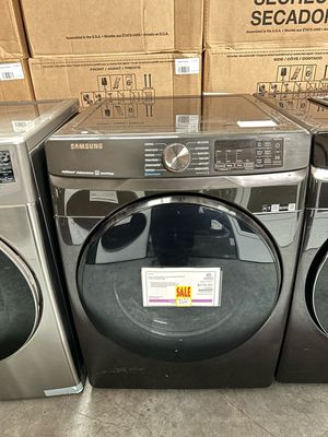 Samsung Smart 7.5-cu ft Stackable Steam Cycle Smart Electric Dryer (Fingerprint Resistant Black Stainless Steel) ENERGY STAR DVE50R8500VOB