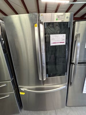 LG LFCS27596S InstaView 27-cu ft French Door SS Refrigerator Ice Maker and Door within Door
