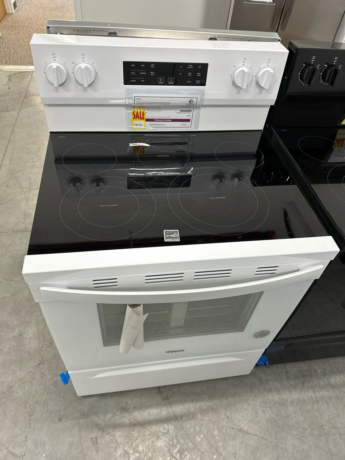 Whirlpool 30-inch Energy Star Electric Range with Air Cooking Technology, No Preheat Air Fry and Air Baking and Self Clean WFES5030RW