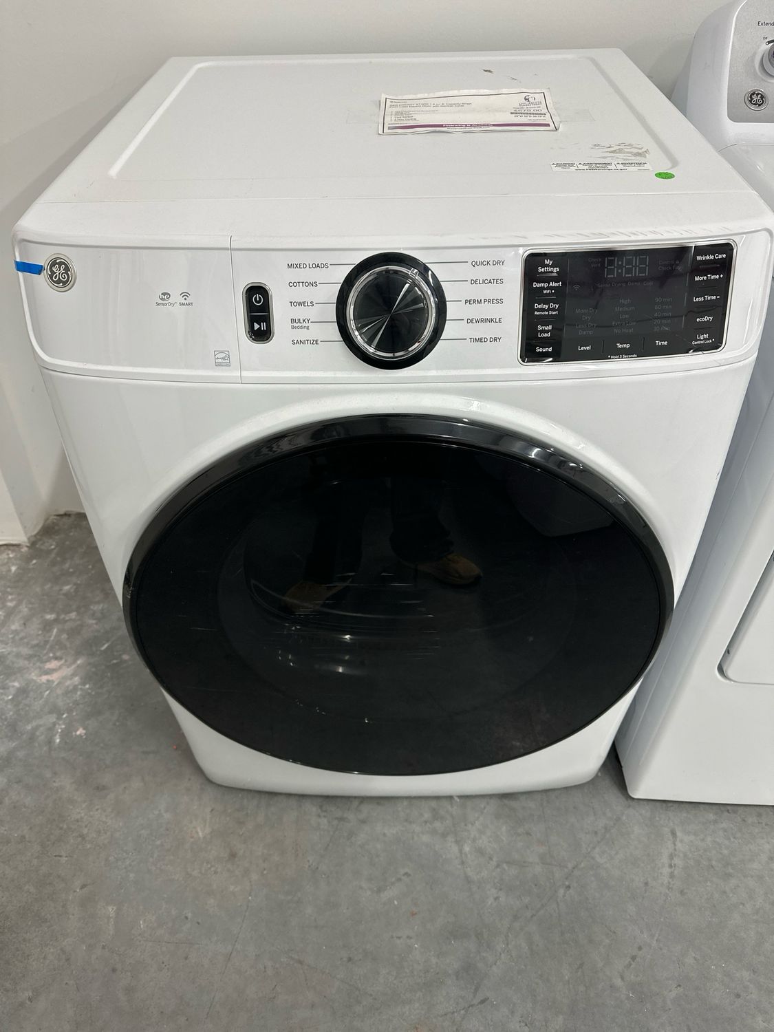 GE GFD55ESSNWW 7.8 cu. ft. Capacity Smart Front Load Electric Dryer with Sanitize Cycle S&amp;D