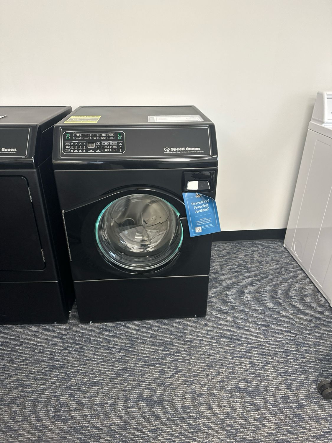 Speed Queen FF7009BN Front Load Washer Front Control Black 3.2 cu.ft
