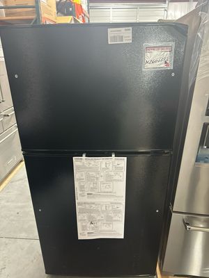 GE GTE21GTHBB ENERGY STAR 21.1 Cu. Ft. Top-Freezer Refrigerator 33"