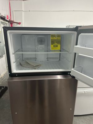 GE GTS18HYNRFS 17.5 Cu. Ft. Top-Freezer Refrigerator