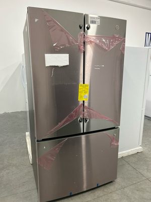 GE GWE22JYMFS ENERGY STAR 21.9 Cu. Ft. Fingerprint Resistant Counter-Depth French-Door Refrigerator