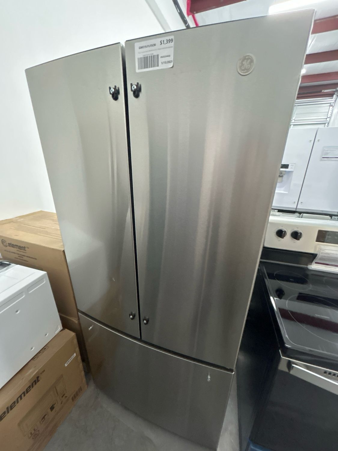 GE 33&quot; Counter Depth GWE19JYLFS 19 CF  FRENCH DOOR NON DISPENSE