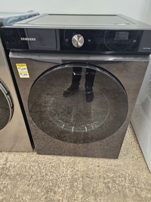 Samsung Bespoke DVE53BB8700V 7.6 cu. ft. Ultra Capacity Electric Dryer with Super Speed Dry and AI Smart Dial in Brushed Black Samsung Bespoke DVE53BB8700V 7.6 cu. ft. Ultra Capacity Electric Dryer with Super Speed Dry and AI Smart Dial in Brushed Black