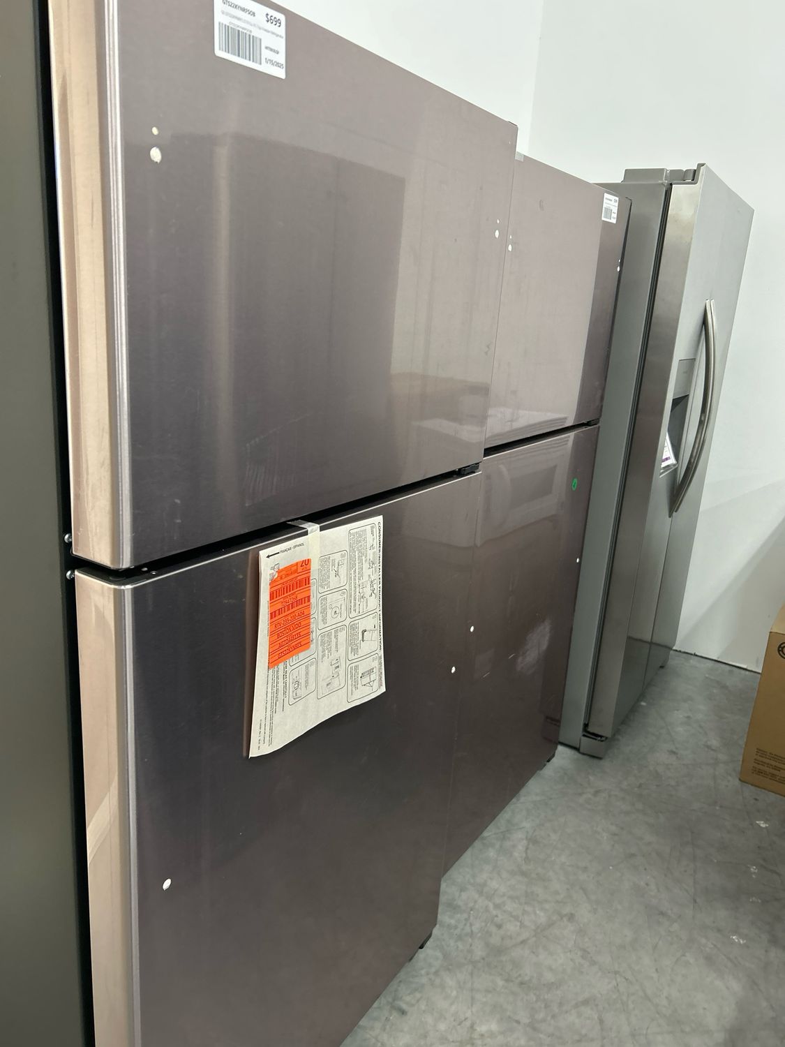 GE GTS22KYNRFS 21.9 Cu. Ft. Top-Freezer Refrigerator