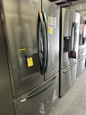 LG 29 cu ft. French Door Refrigerator with Ice Maker (Black Stainless Steel) Model LRFWS2906D