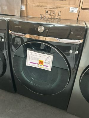 Samsung 7.5-cu ft Stackable Steam Cycle Brushed Black Electric Dryer Model DVE50A8800V