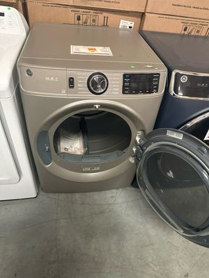 GE GFD65ESPNSN Smart front load dryer with steam stetting 7.8cu