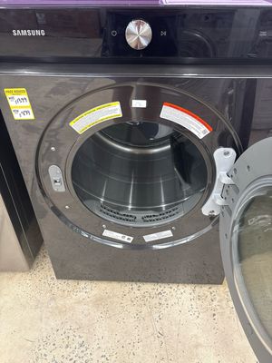 Bespoke 7.6 Cubic Ft Ultra Capacity Electric Dryer With Super Speed Dry And AI Smart Dial In Brushed Black