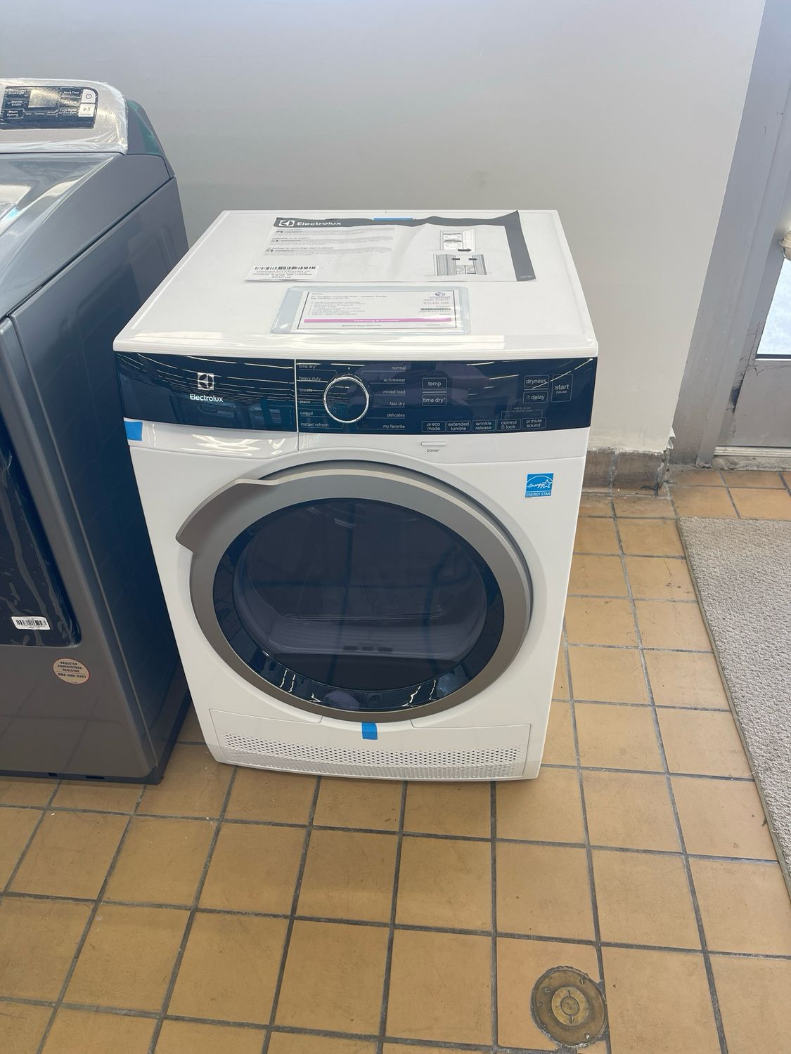 Electrolux ELFE4222AW 24’’ Compact Front Load Dryer - Ventless, Energy Star Certified, 4.0 Cu. Ft.