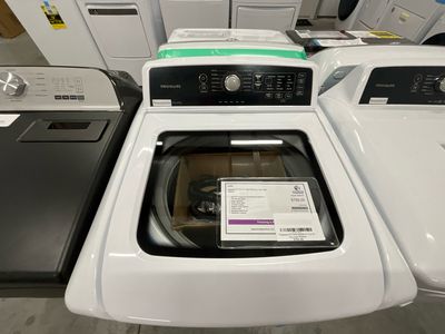 Frigidaire Set In White, Frigidaire FFTW4120SW 4.1 Cu Ft Top Load Washer And Frigidaire FFRE4120SW Electric 6.7 Cu Ft Dryer