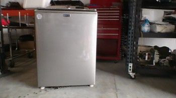 Pre Owned Maytag Top Load Washer MVW6230HC3PO Pre-Owned Appliance