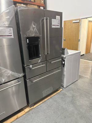 KitchenAid KRMF706ESS 25.8 Cu. Ft. 36" Multi-Door Freestanding Refrigerator with Platinum Interior Design