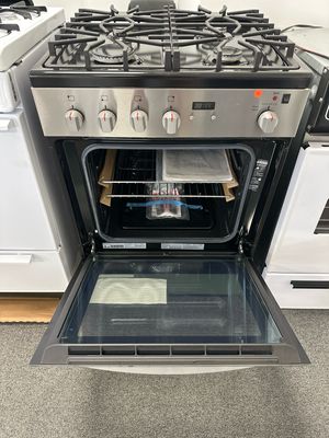Frigidaire FFGH2422US 24 in. 1.9 cu. ft. Freestanding Gas Range with Manual Clean in Stainless Steel Model  S&amp;D
