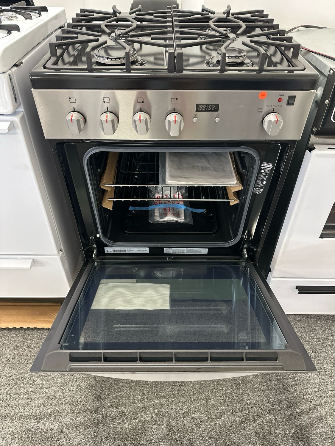 Frigidaire FFGH2422US 24 in. 1.9 cu. ft. Freestanding Gas Range with Manual Clean in Stainless Steel Model  S&amp;D