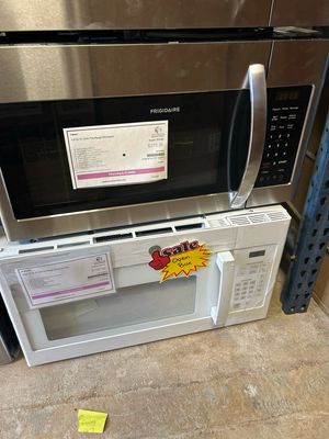 Frigidaire FMOS1846BS 1.8 Cu Ft Over the Range Microwave Stainless Steel FMOS