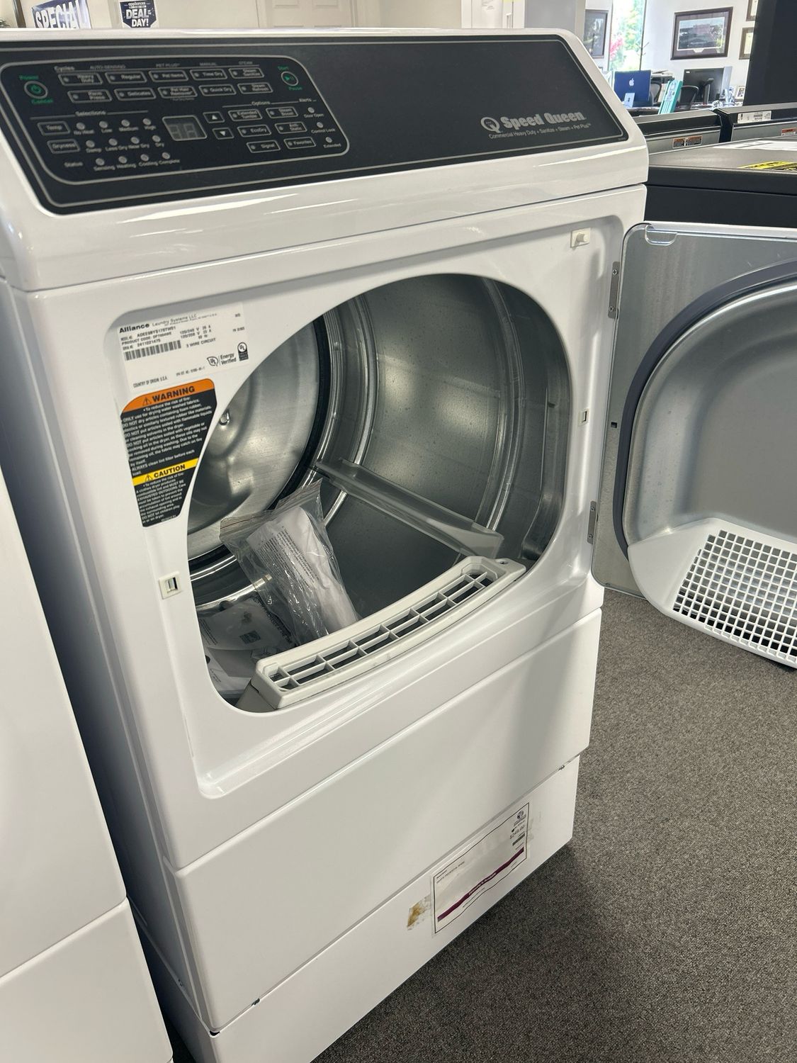 Speed Queen DF7004WE Electric Dryer, Front Control White with Pet Plus