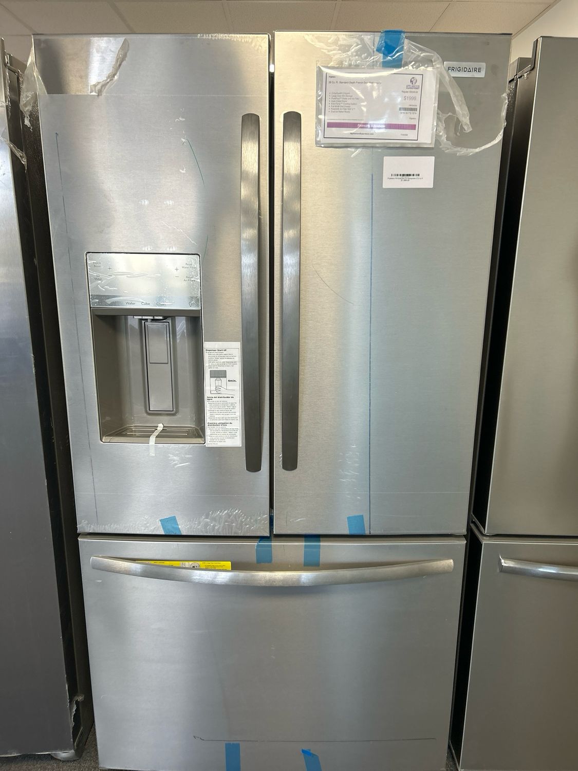 Frigidaire FRFS2823AS FD Refrigerator 27.8 cu ft