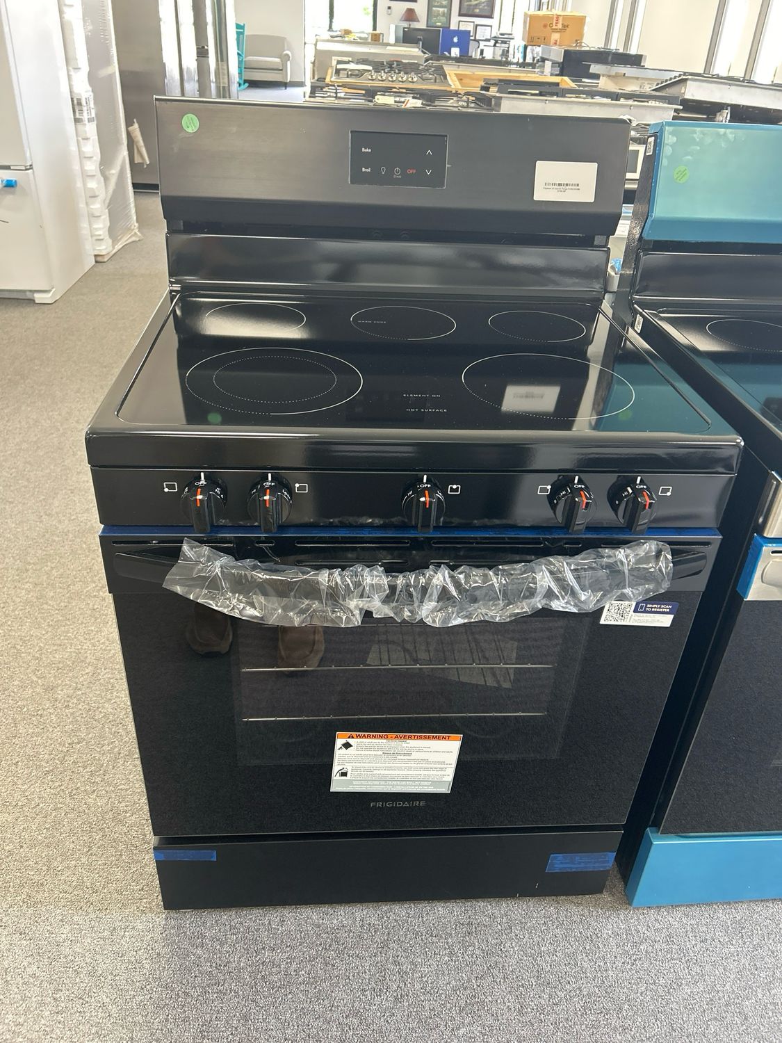 Frigidaire 30" Electric Range FCRE3052BB