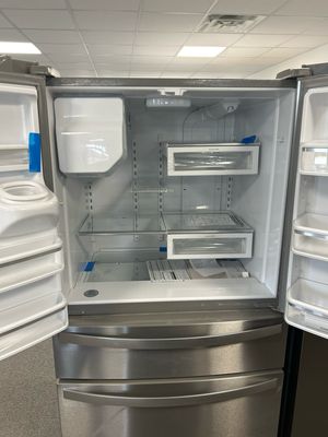 Whirlpool WRX735SDHZ 36-inch wide French door refrigerator - 25 cu. ft..
