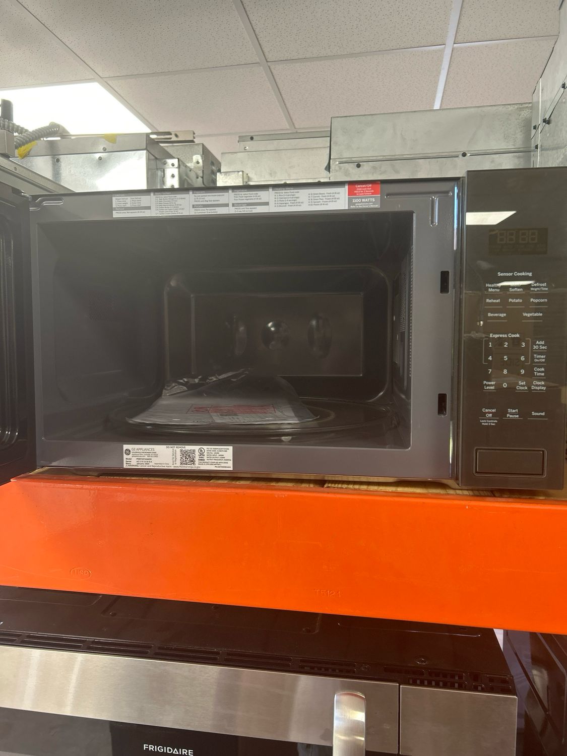 GE Profile PEB7227ANDD CMO WITH BUILT IN CAPABILITY Microwave