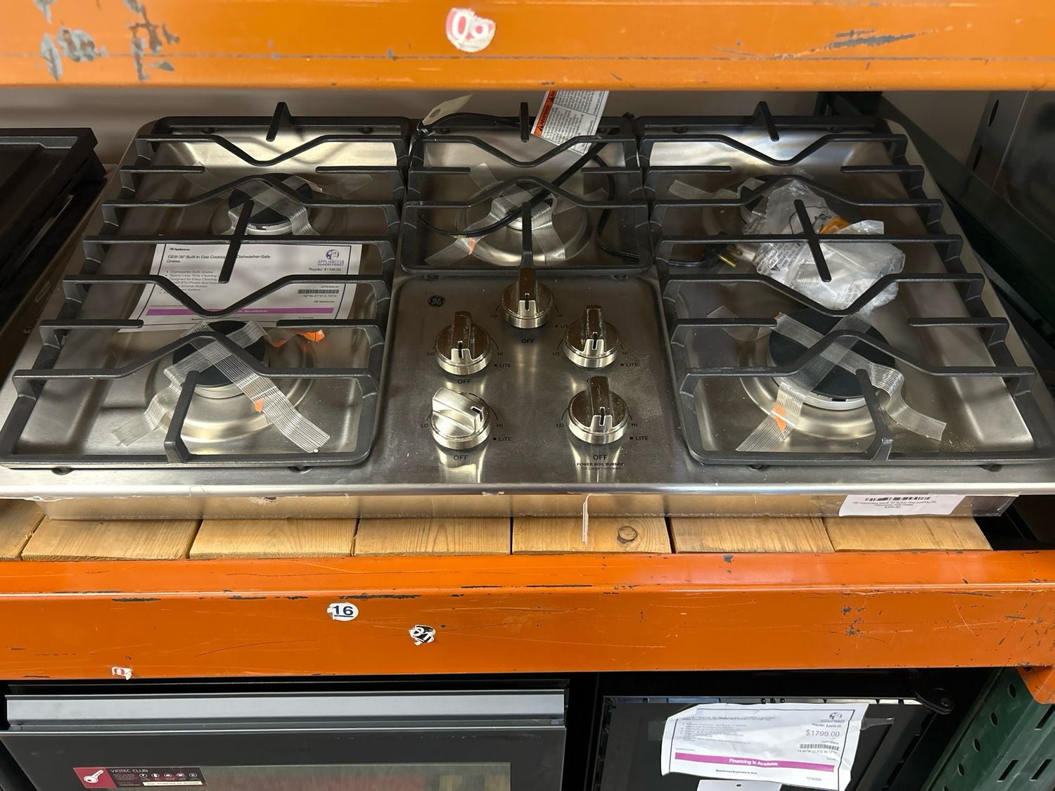 GE JGP3036SLSSOB 36" Built-in Gas Cooktop with Dishwasher Safe Grates