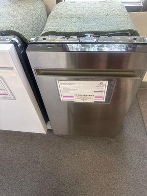 Haier QDT125SSLSS 18" Stainless Steel Interior Dishwasher with Sanitize Cycle