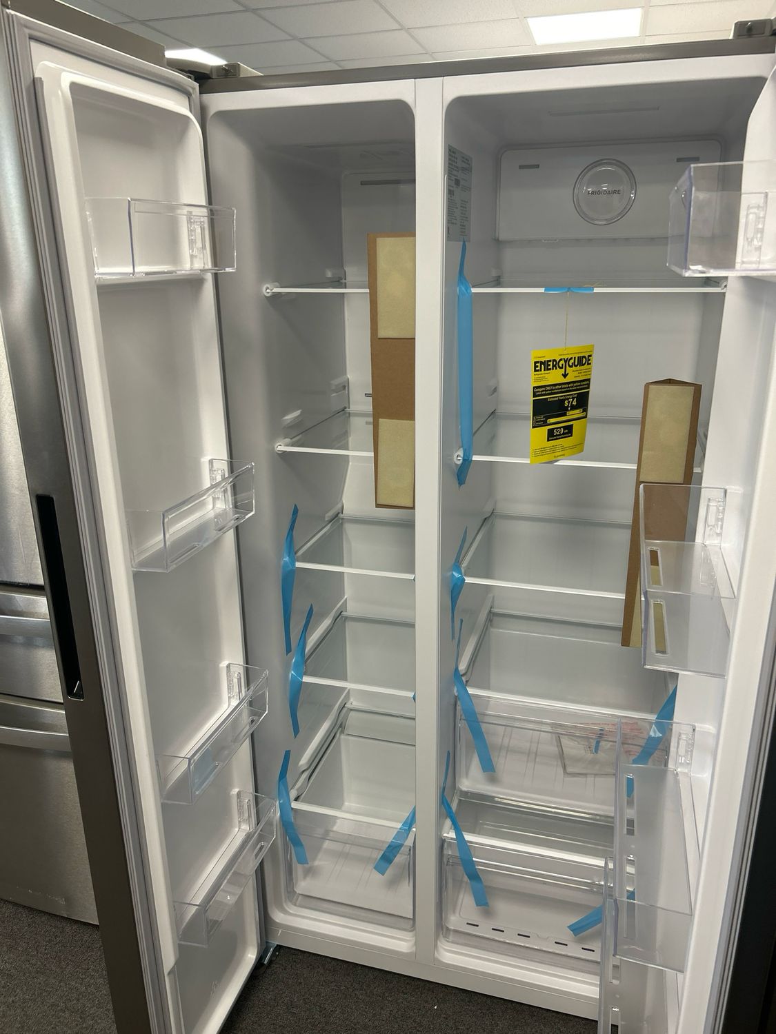Frigidaire FRSG2115AV 21.4 Cu Ft Side By Side Refrigerator