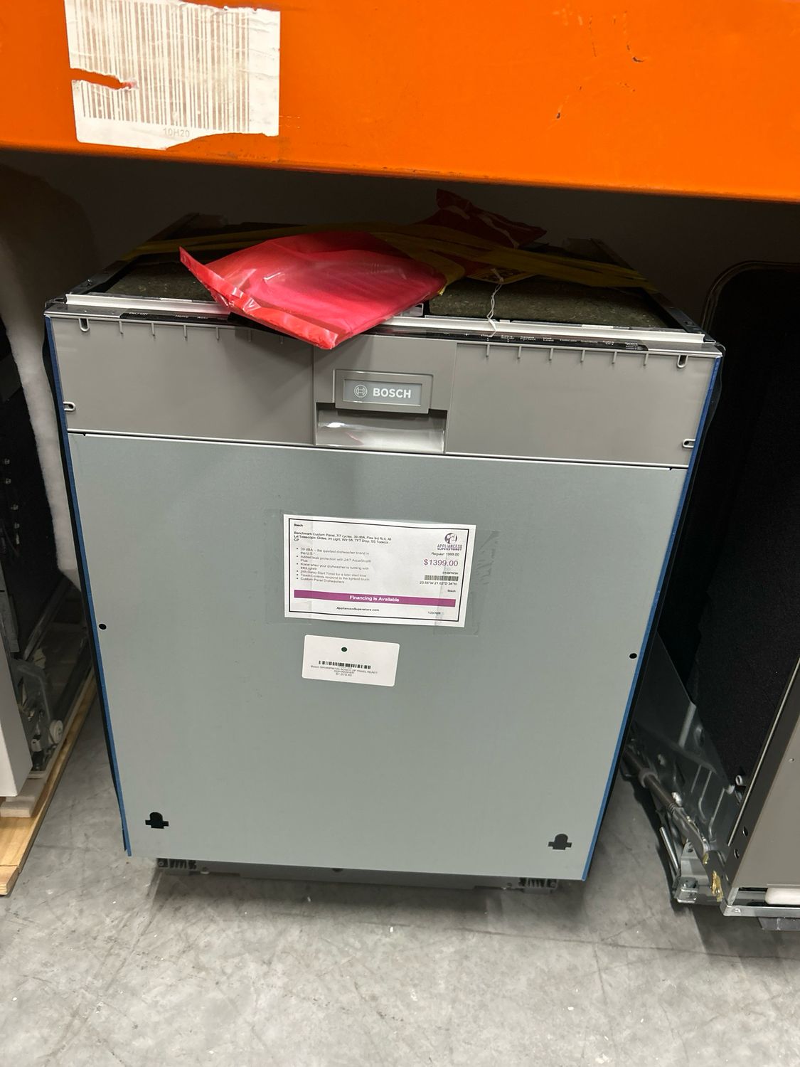 Bosch SHX5AEM5N 24' Dishwasher 100 Series Bar Handle