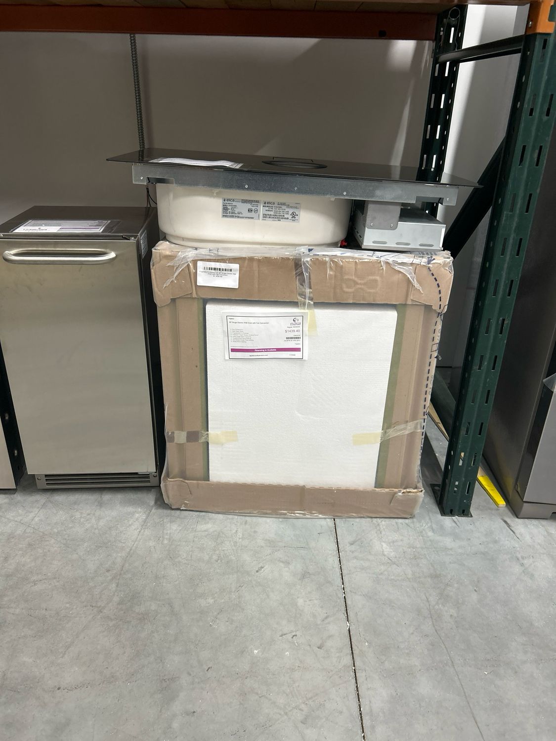 Frigidaire FCWS3027AS 30" Single Electric Wall Oven with Fan Convection