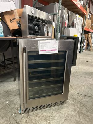 Thermador T24UW925RS Freedom® Under Counter Wine Cooler with Glass Door 24'' Professional Stainless Steel, Right Hinge