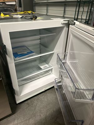 SUBZERO DEU245ORR Undercounter Refrigerator Panel Ready