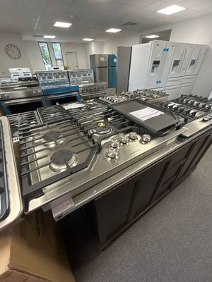 GE MONOGRAM ZGU36RSLSS 36 SS GAS COOKTOP