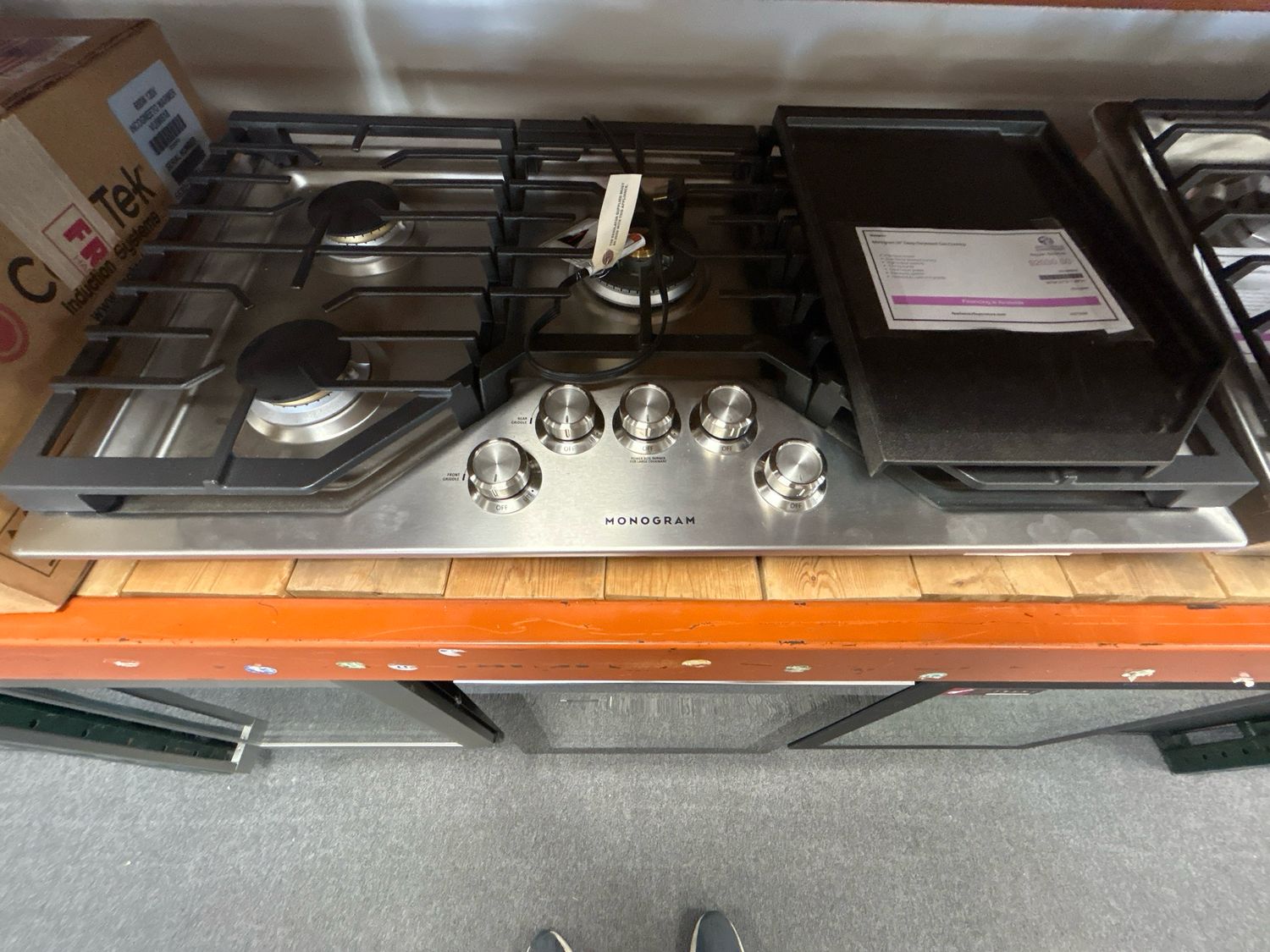 GE MONOGRAM ZGU36RSLSS 36 SS GAS COOKTOP