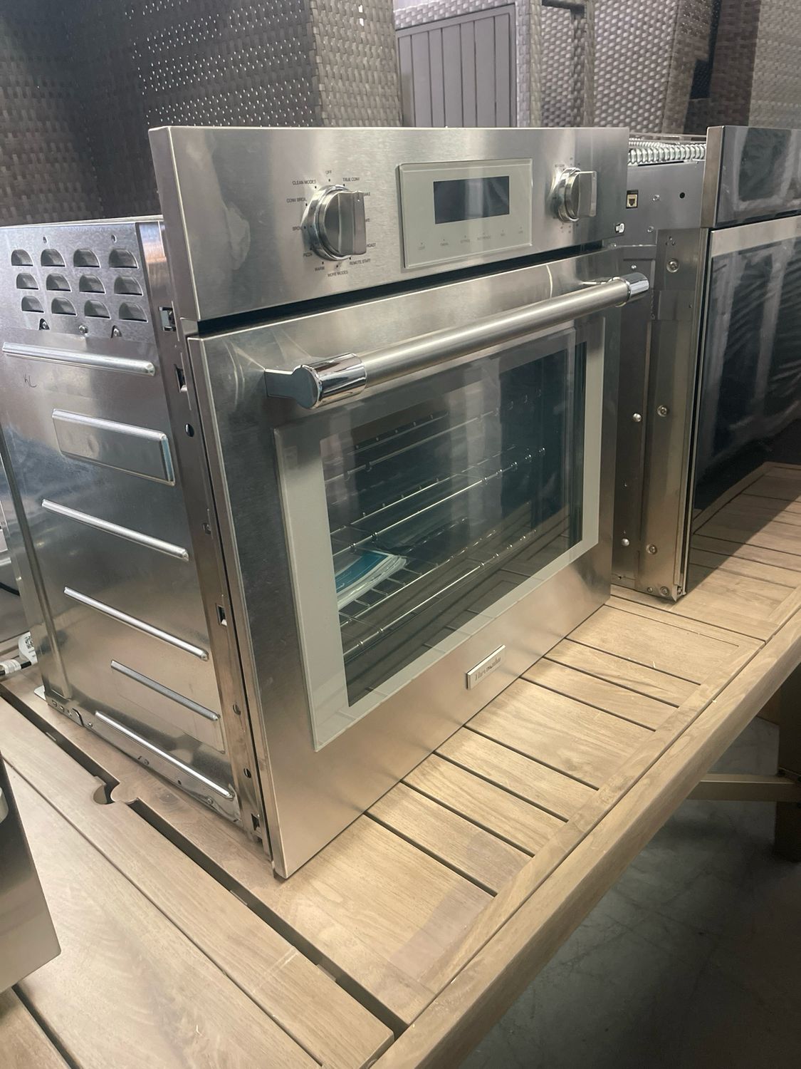 THERMADOR TPO301W 30" SINGLE WALL OVEN SS