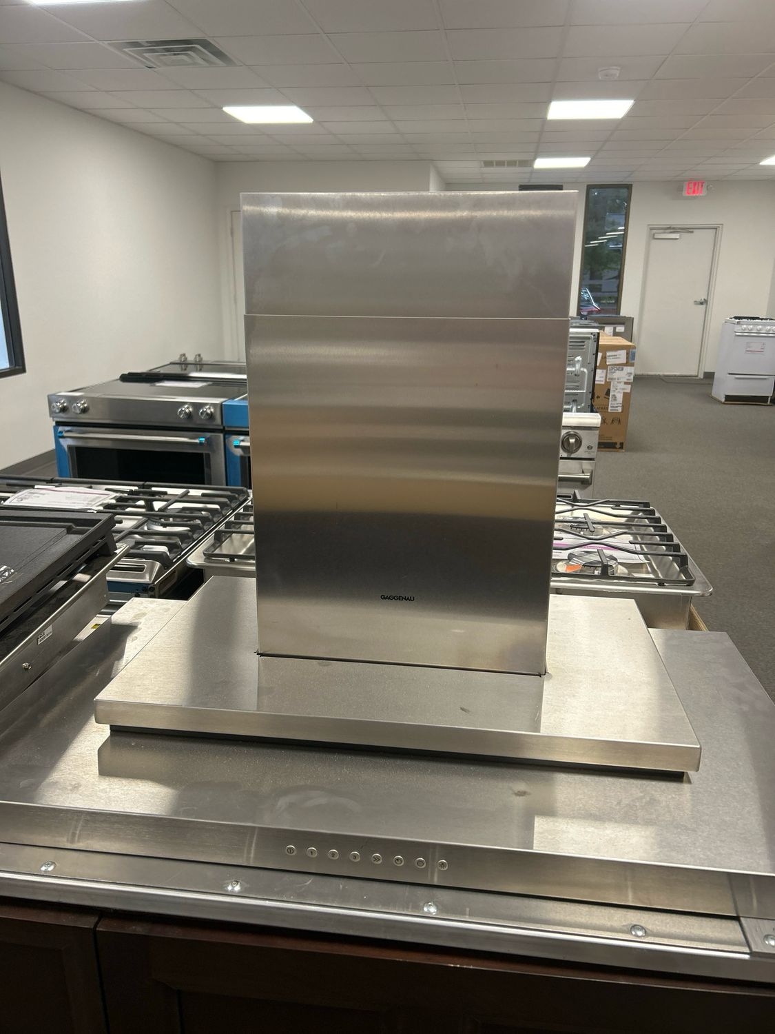 GAGGENAU AW23079036 36" WALL HOOD