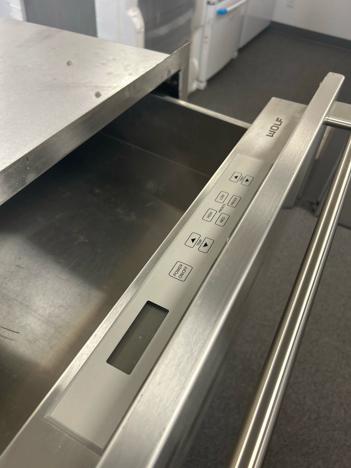 WOLF OUTDOOR WARMING DRAWER  WWD3014