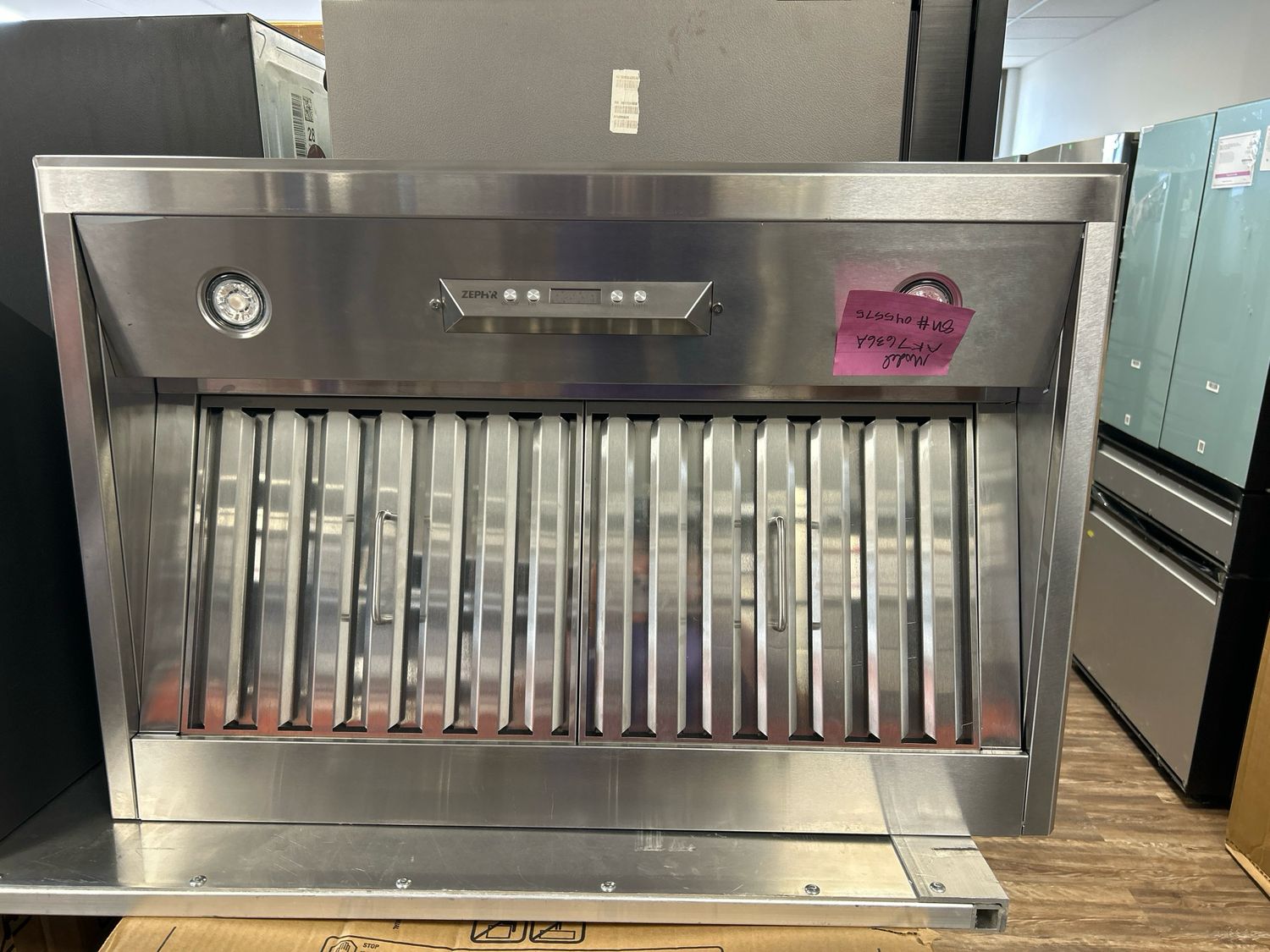 ZEPHYR AK7636AS 36 TITAN PRO CHIMNEY HOOD