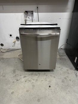Pre Owned Dishwasher GDT655SSJ2SSPO Pre-Owned Appliances